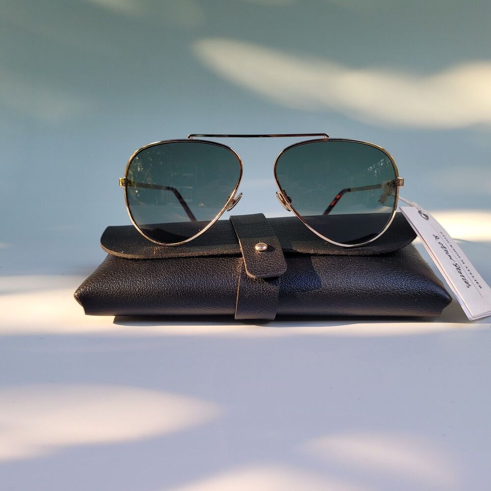 Stockholm Atelier & other stories sunglasses with case Old stock